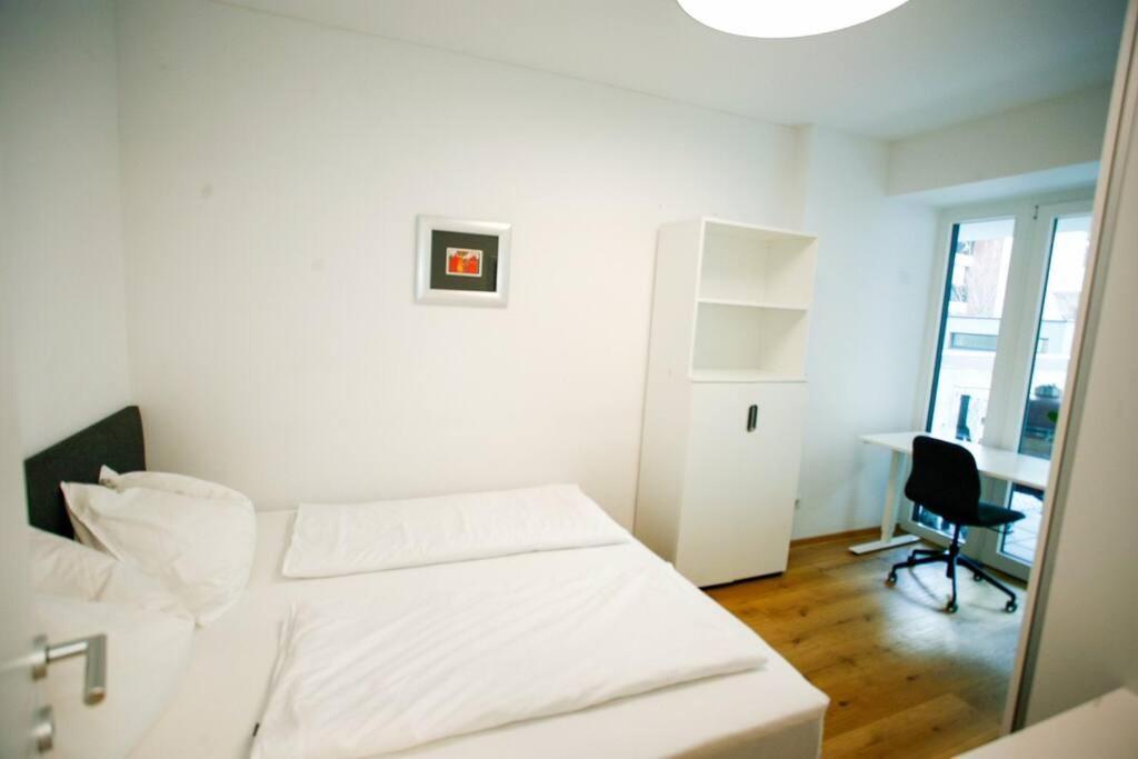 Top Central Apartment On Karlsplatz Вена Экстерьер фото